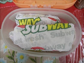 Subway vs. Quiznos - Compare Side by Side | reComparison